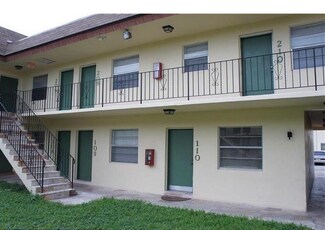 4800 NW 24th Ct Unit D214, Lauderdale Lakes, FL 33313