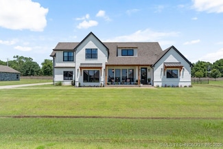 21933 E 101st Place S, Broken Arrow, OK 74014