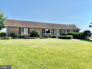 4356 Cherry St, Felton, PA 17322