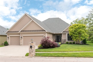 197 Harbour Dr, Springboro, OH 45066