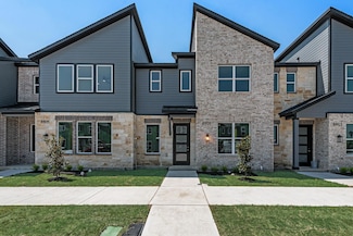 8909 Lowell St, Rowlett, TX 75089