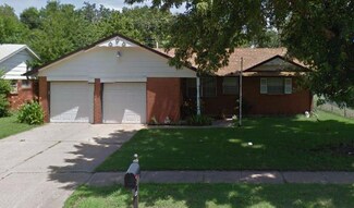 717 W 7th St, Edmond, OK 73003
