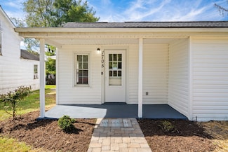 1705 3rd St, Radford, VA 24141