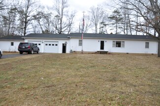 800 Summit Dr, Covington, VA 24426