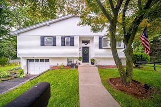 67 Phillips St, Beacon, NY 12508