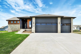 2533 N Bluestone St, Andover, KS 67002