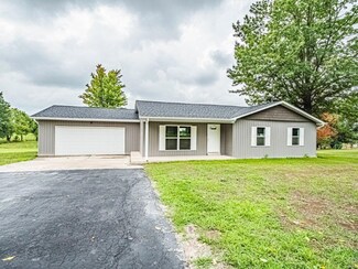 16 Brookview Ln, Moscow Mills, MO 63362