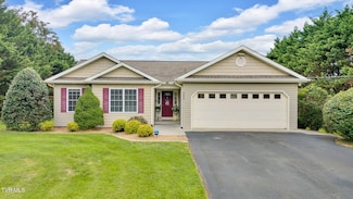 285 Green Pond Rd, Johnson City, TN 37604