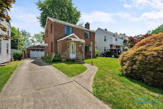3848 Woodmont Rd, Toledo, OH 43613