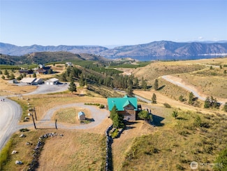 595 Chelan Trails Rd, Manson, WA 98831