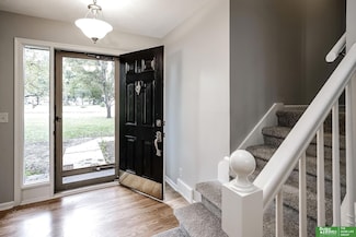 647 S 124th St, Omaha, NE 68154