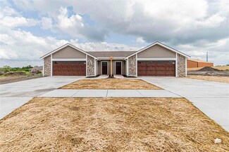 2044 Sutter Woods Rd, Junction City, KS 66441