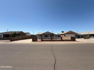 2745 E Wood St, Phoenix, AZ 85040