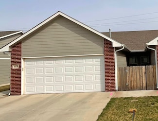 5478 N Colburn Ct, Bel Aire, KS 67220