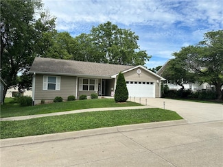 110 S Fillmore St, Maryville, MO 64468