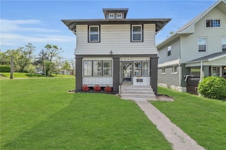 2942 Wayne Ave, Kansas City, MO 64109