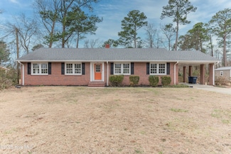 609 River Ct, Jacksonville, NC 28540