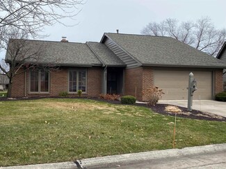 5831 N Saint Thomas Point, Fort Wayne, IN 46815