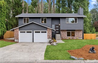 20412 73rd Ct NE, Kenmore, WA 98028