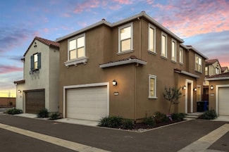 10592 Trill Way, Elk Grove, CA 95757