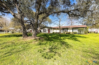 2272 Us Highway 90a W, Hallettsville, TX 77964