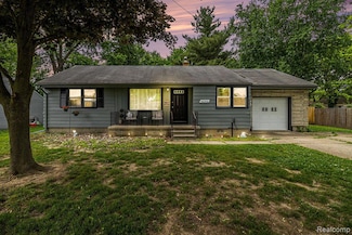 4292 Woodrow Ave, Burton, MI 48509