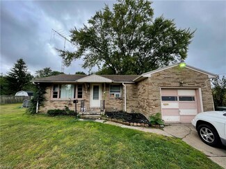 2320 7th St NE, Canton, OH 44704