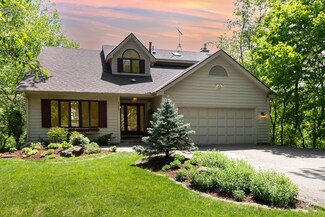 25525 Orchard Cir, Excelsior, MN 55331
