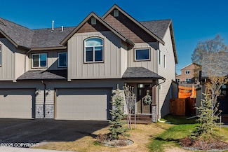 7686 Gate Creek Dr, Anchorage, AK 99502