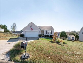 129 Brookstone Dr, Mount Holly, NC 28120