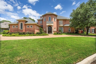 4816 Overton Hollow St, Fort Worth, TX 76109