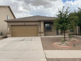 13136 Saker Dr, Horizon City, TX 79928