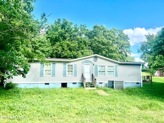 139 Galyon St, Sweetwater, TN 37874