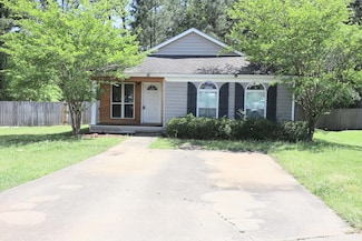 174 Hawthorne Dr, Hattiesburg, MS 39402