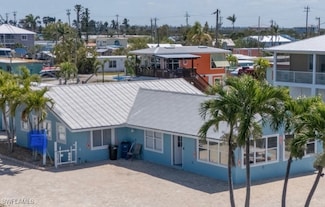 2669 Coco Plum Dr, Matlacha, FL 33993