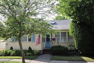 14 Floyd Ave, Lynn, MA 01904