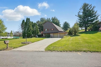 680 Suncrest Dr, Springfield, OH 45503