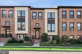 17 E Hartwick Dr, Skillman, NJ 08558