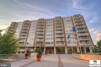 1435 4th St SW Unit B417, Washington, DC 20024