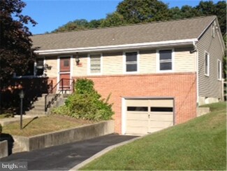 4335 Hilldale Rd, Reading, PA 19606