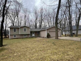 1305 Timon Dr, Warsaw, IN 46580
