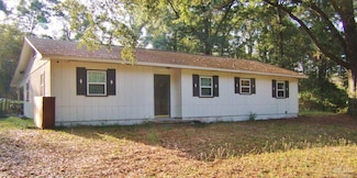 420 Deerfoot Ln, Cantonment, FL 32533