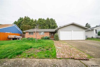 968 Munkers Ct SE, Salem, OR 97317