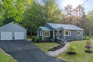 241 Bean Rd, Moultonborough, NH 03254