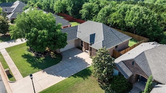 2201 Pine View Terrace, Edmond, OK 73003