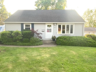 211 Koch Dr, Genoa, IL 60135