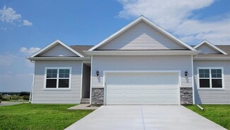 2519 Brook View Dr, Des Moines, IA 50317