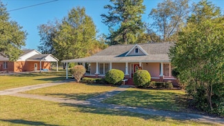 555 Barkley St, Elloree, SC 29047