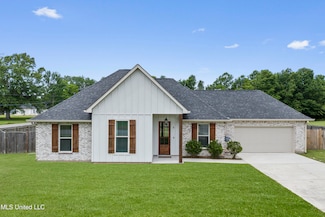 5 Apache Dr, Picayune, MS 39466