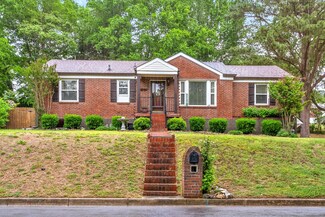 1072 Forrest Dr, Clarksville, TN 37040